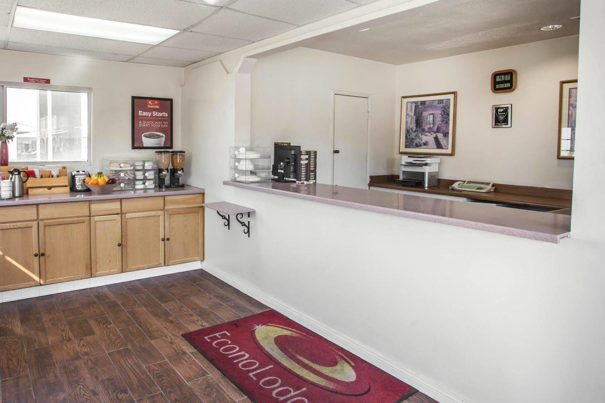 Econo Lodge On Historic Route 66 Barstow Eksteriør bilde